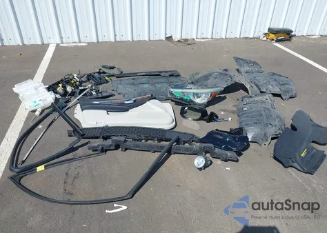 2014 Infiniti Q50 Hybrid Sport z USA, uszkodzony, nr VIN JN1AV7AP8EM691436